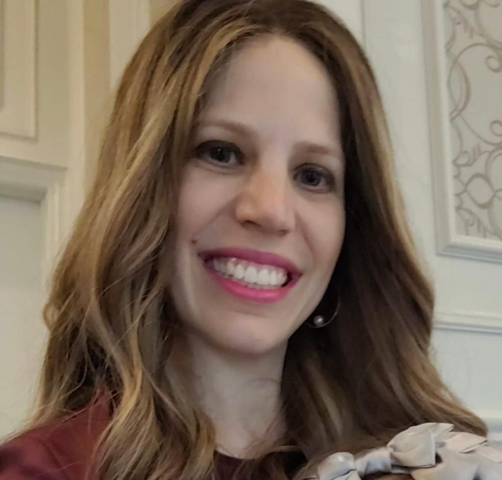 Mrs. Sara Lowenthal, Toronto, Canada.jpg